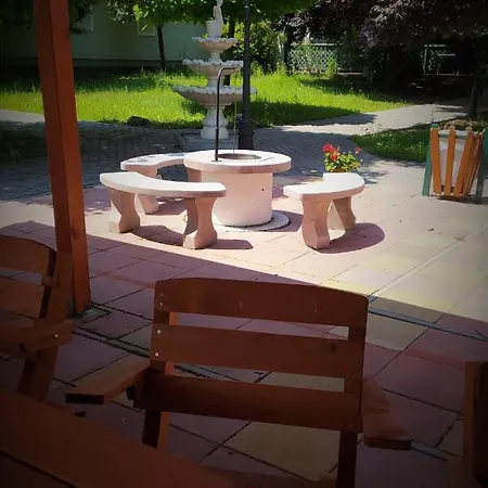 Bacchus Panzio فندق مبيت وإفطار 3*