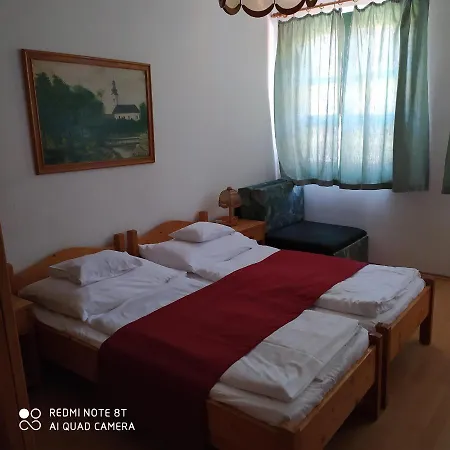 Bacchus Panzio فندق مبيت وإفطار 3*