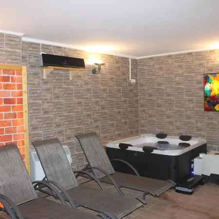 Bacchus Panzio 3* Eger