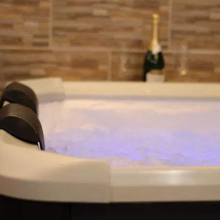 Bacchus Panzio فندق مبيت وإفطار