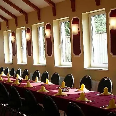 Oda ve Kahvaltı Bacchus Panzio 3*