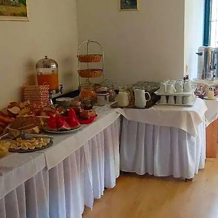 Oda ve Kahvaltı Bacchus Panzio