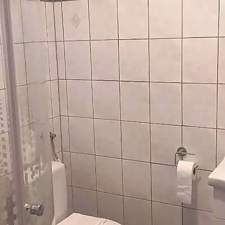 Bacchus Panzio Oda ve Kahvaltı 3*