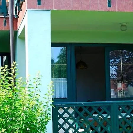 Oda ve Kahvaltı Bacchus Panzio 3*