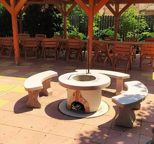 Bacchus Panzio B&B 에게르